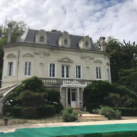 Chateau La Palue Coutras Exterior photo